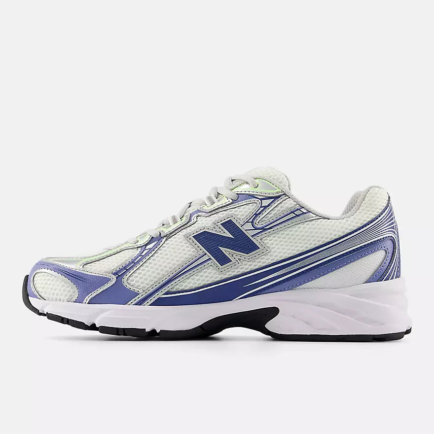 New Balance 740