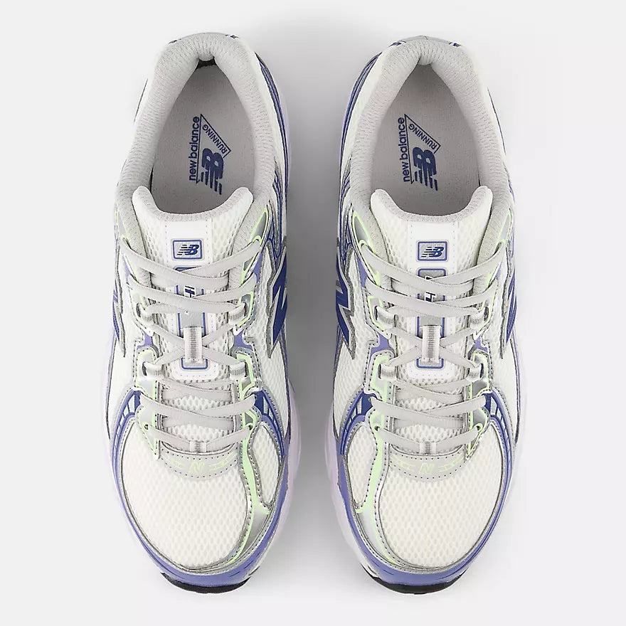 New Balance 740